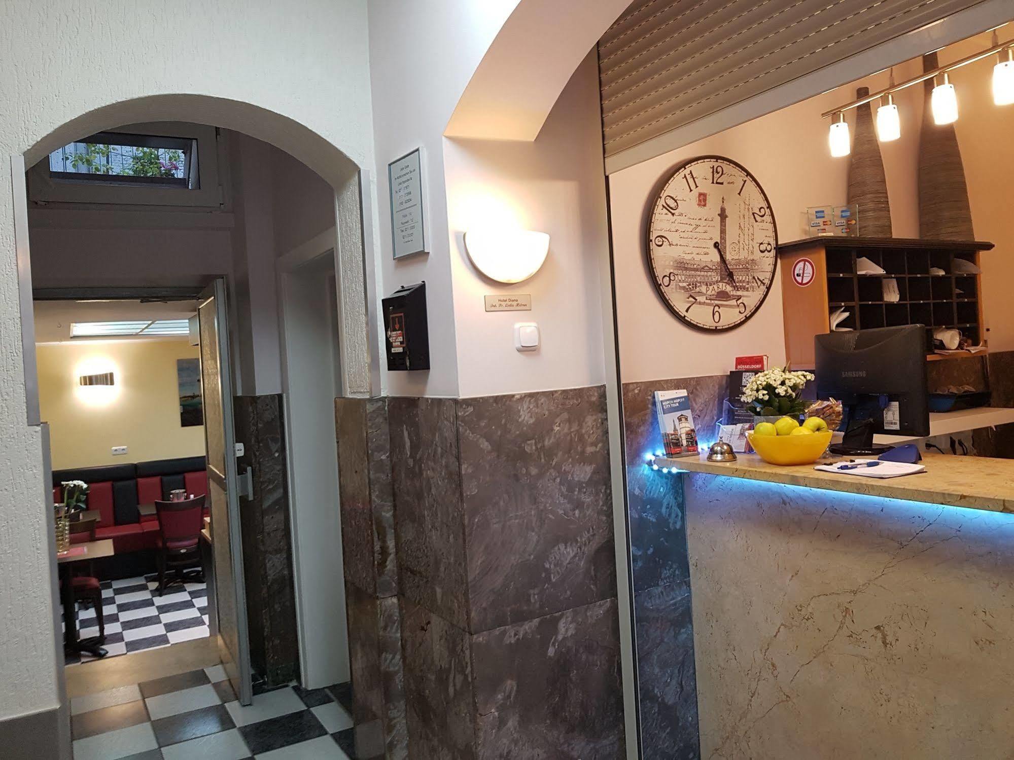Hotel Diana Ντίσελντορφ Εξωτερικό φωτογραφία